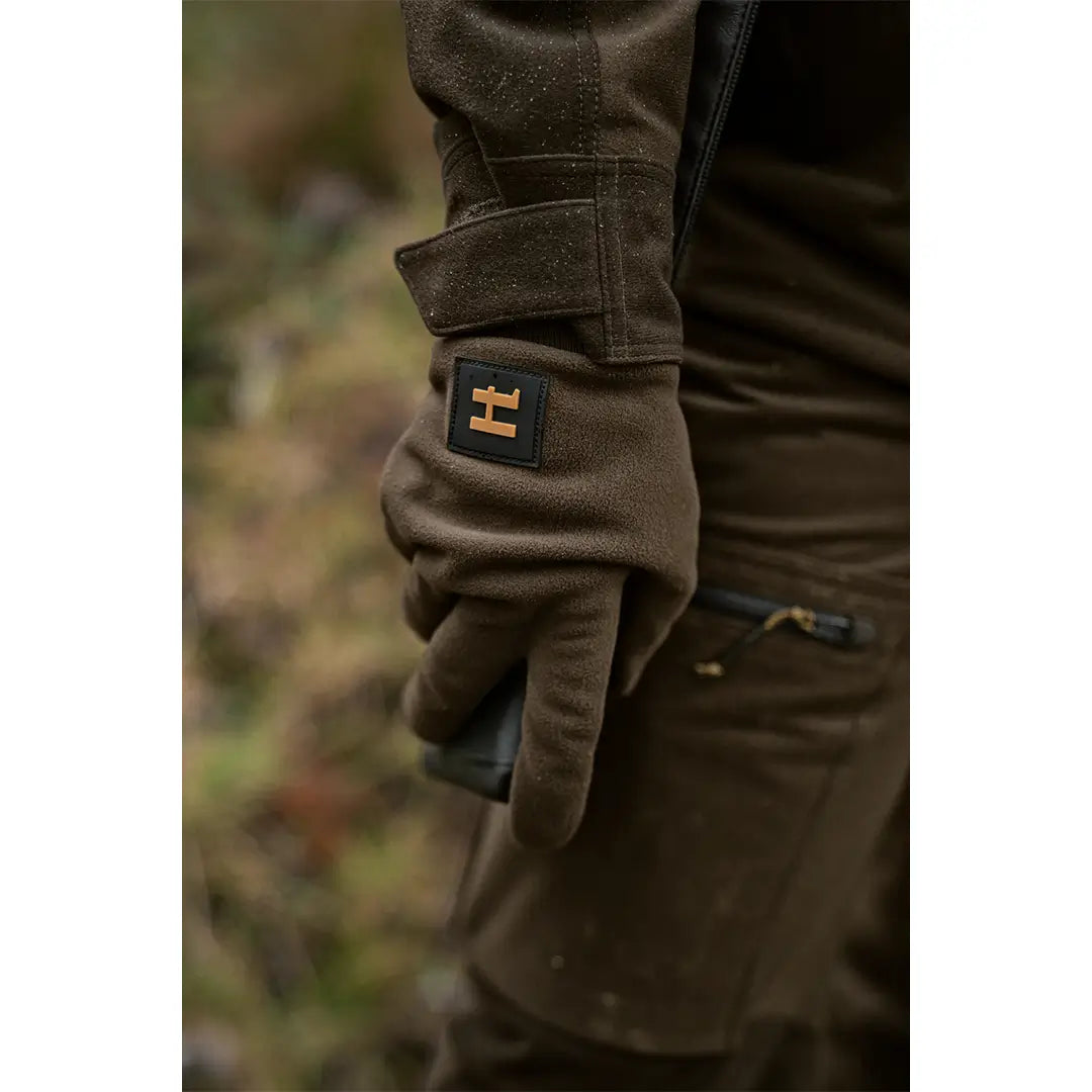 ForestHunterWSPGloves-HuntingGreen_ShadowBrownbyHarkila2_1600x_webp.jpg